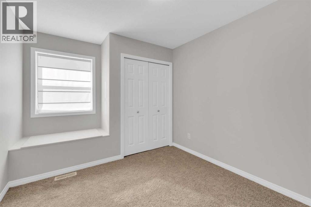 Photo 17 of 7 Firdale Close, Sylvan Lake AB