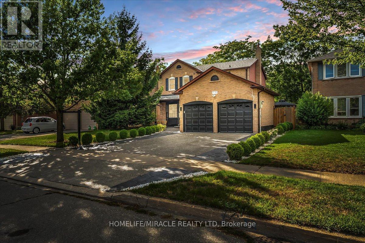 Photo 2 of 301 Odonoghue Avenue, Oakville ON