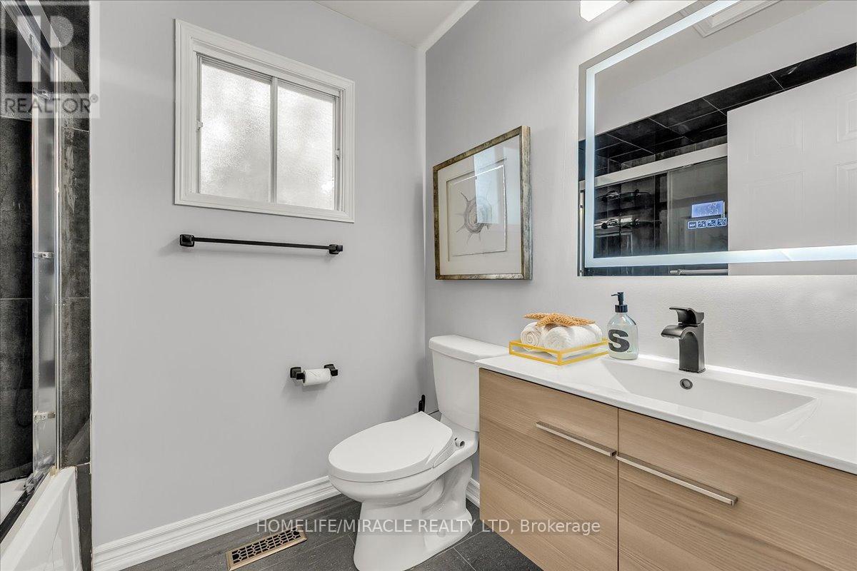 Photo 31 of 301 Odonoghue Avenue, Oakville ON