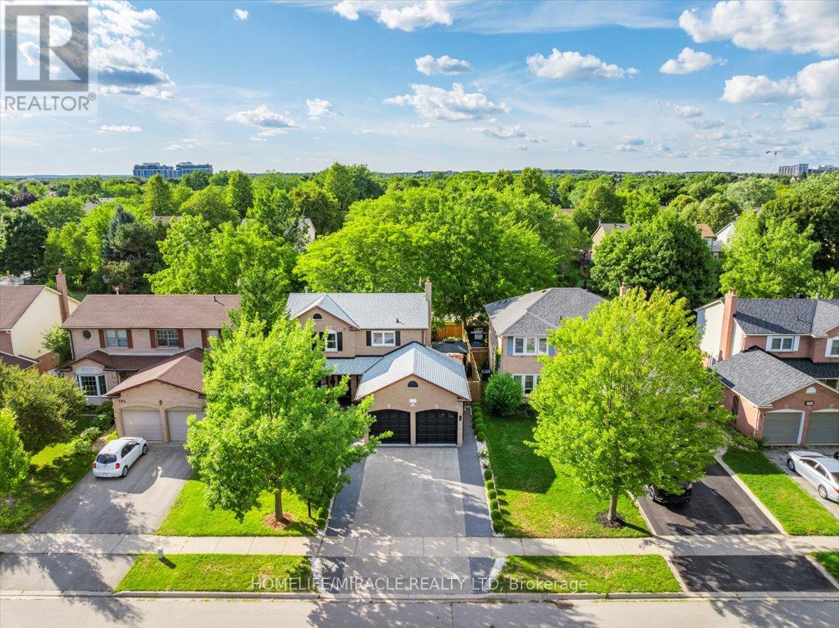 Photo 4 of 301 Odonoghue Avenue, Oakville ON
