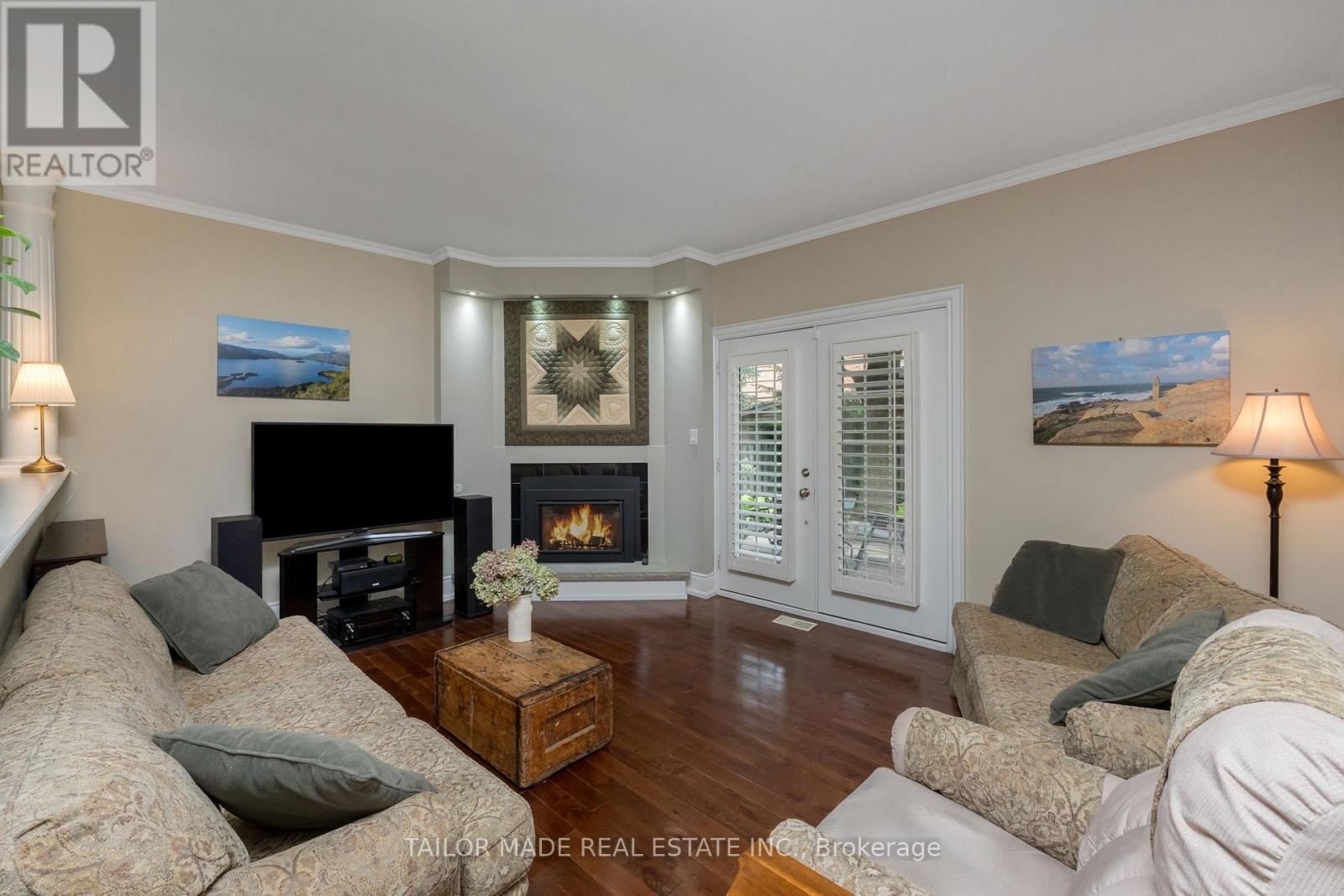 Photo 21 of 20 Lennox Court, Brampton ON