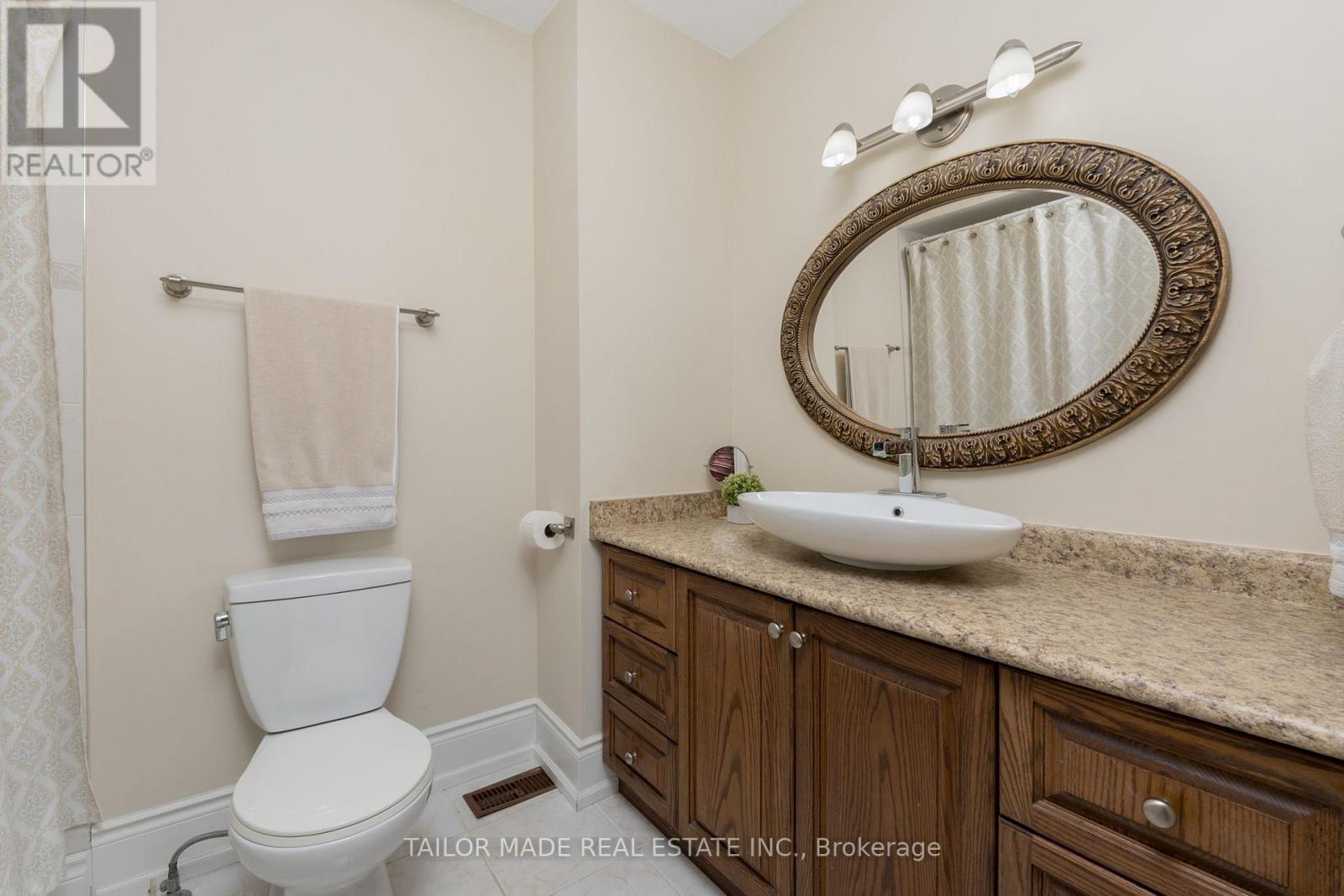 Photo 22 of 20 Lennox Court, Brampton ON
