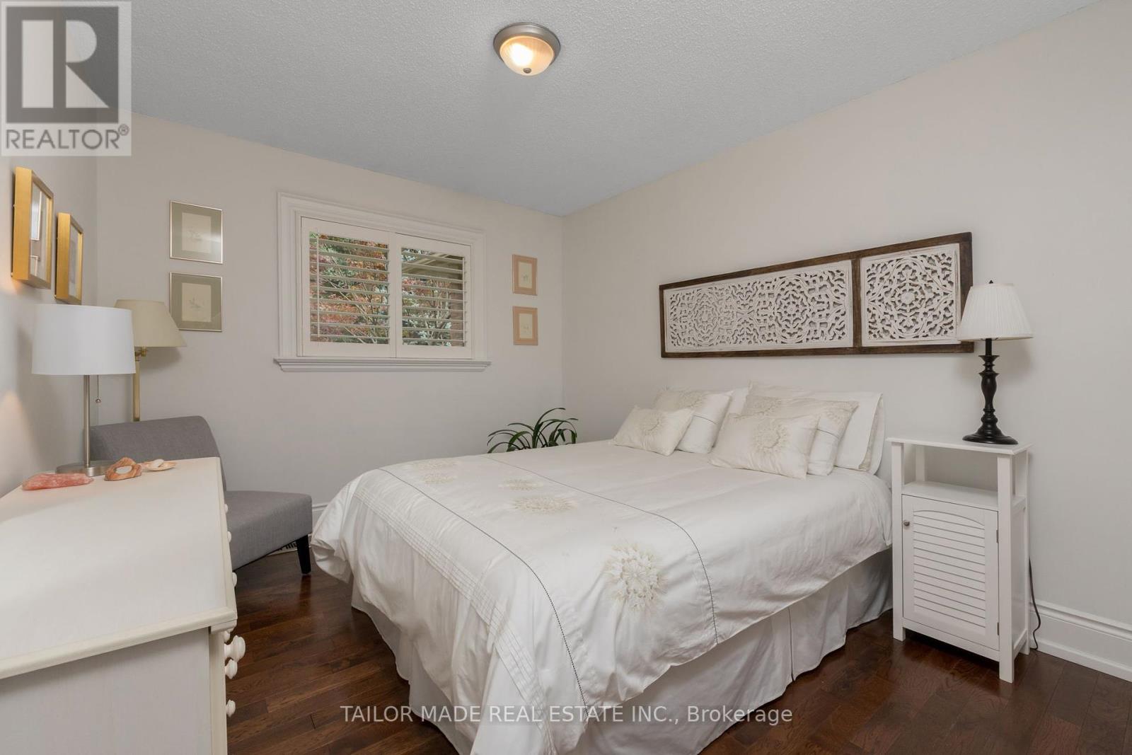 Photo 24 of 20 Lennox Court, Brampton ON