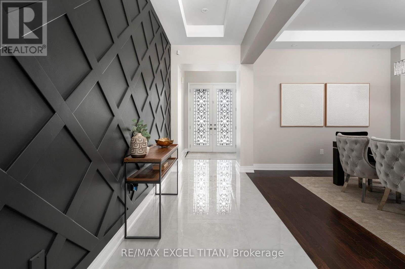 Photo 11 of 32 Longevity Road, Brampton ON