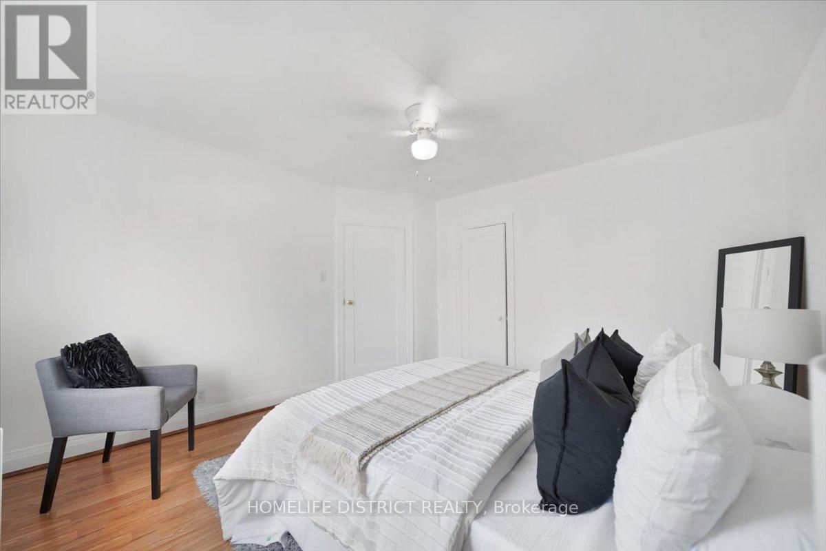 Photo 21 of 2055 Eglinton Avenue W, Toronto ON