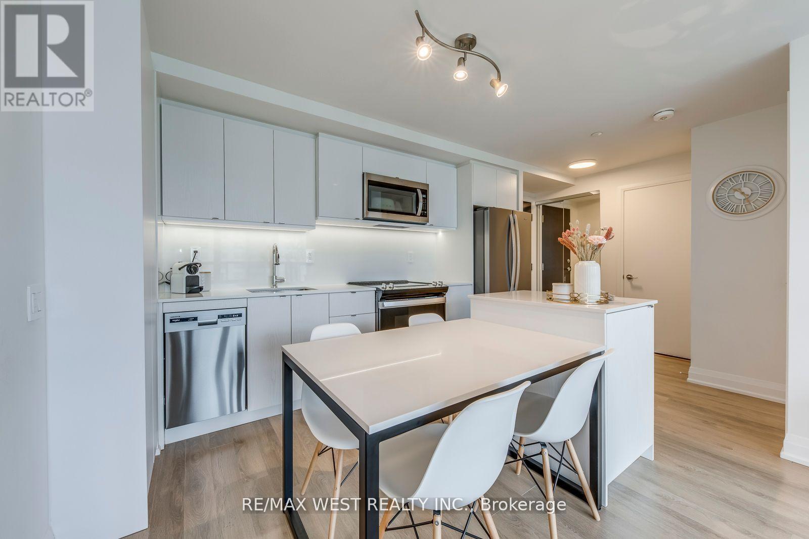 Photo 12 of 1104 1461 Lawrence Avenue W, Toronto ON