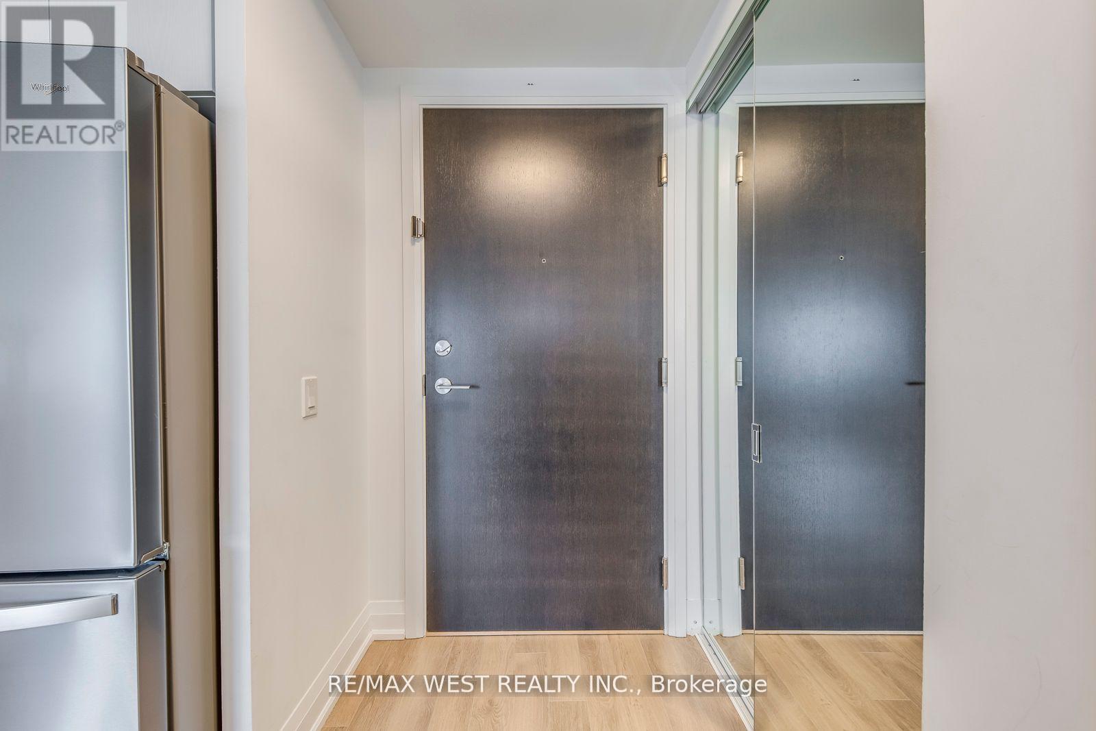 Photo 5 of 1104 1461 Lawrence Avenue W, Toronto ON