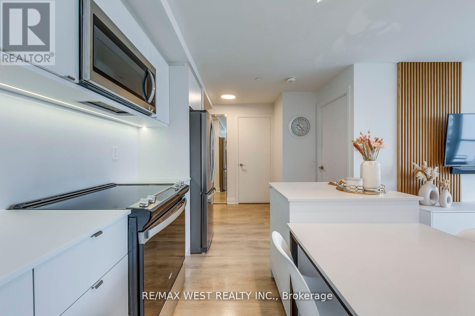 Photo 9 of 1104 1461 Lawrence Avenue W, Toronto ON