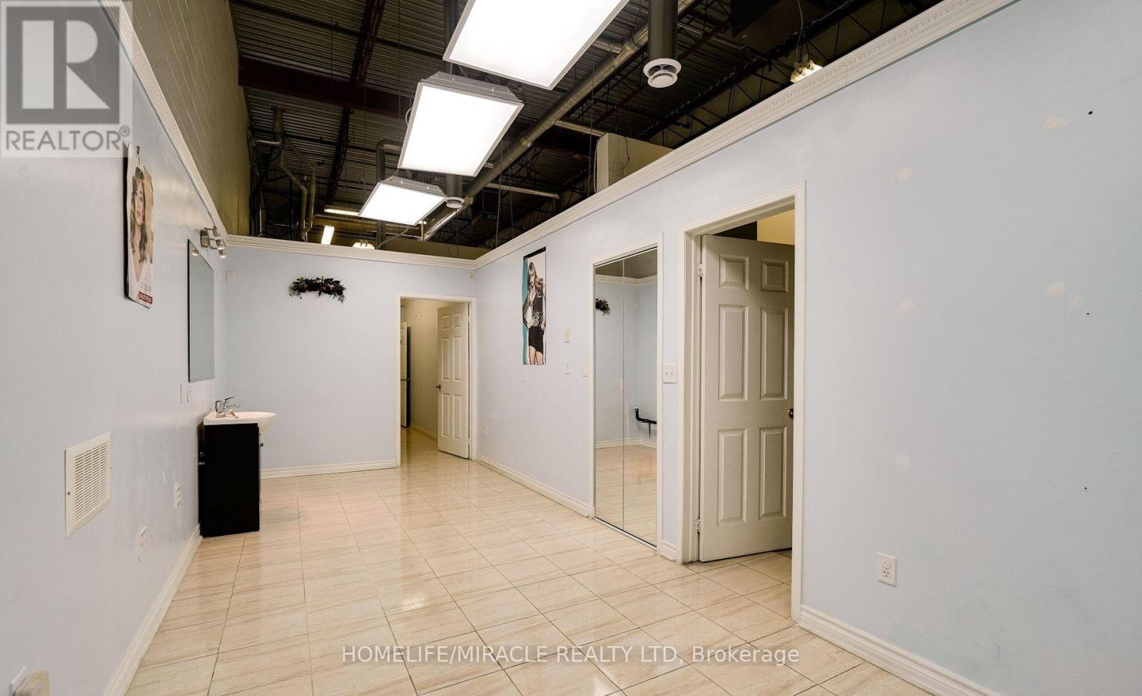 Photo 28 of 59 8500 Torbram Road, Brampton ON