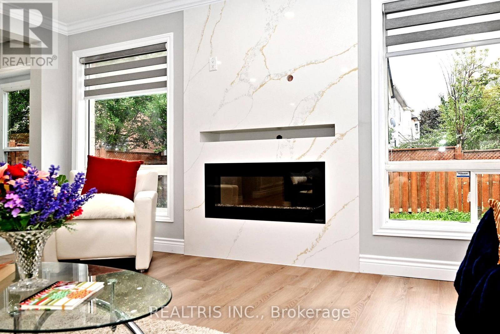 Photo 11 of 649 Marley Crescent, Milton ON