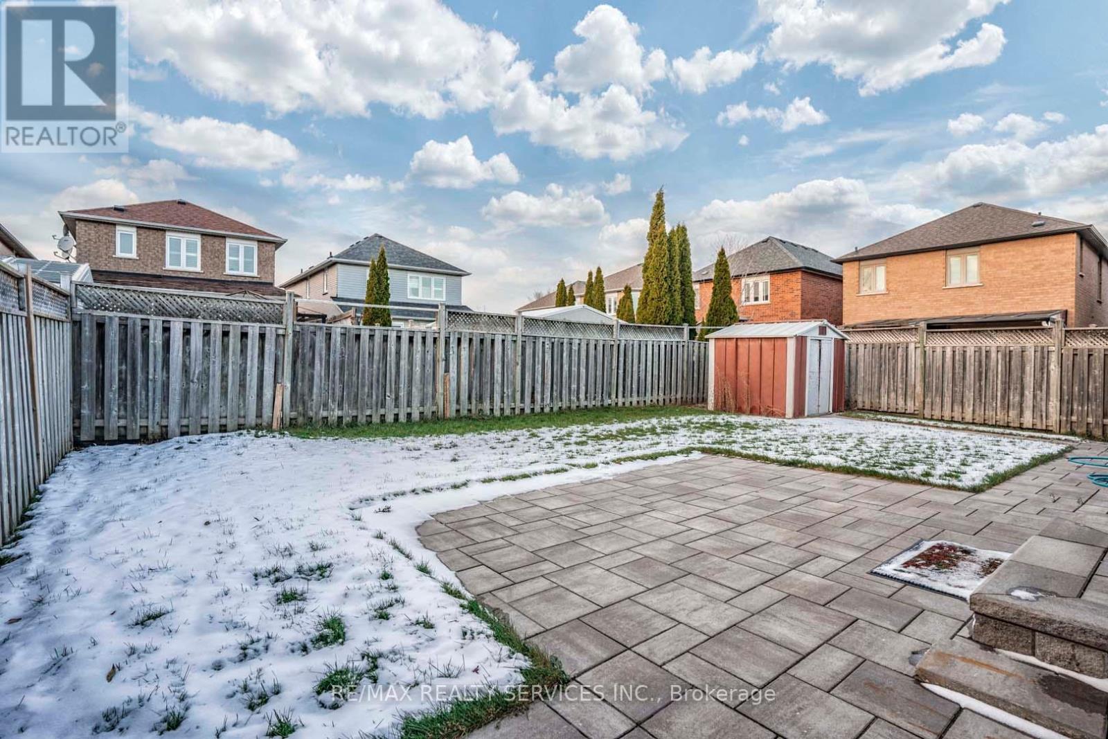 Photo 33 of 3 Sailwind Road, Brampton ON