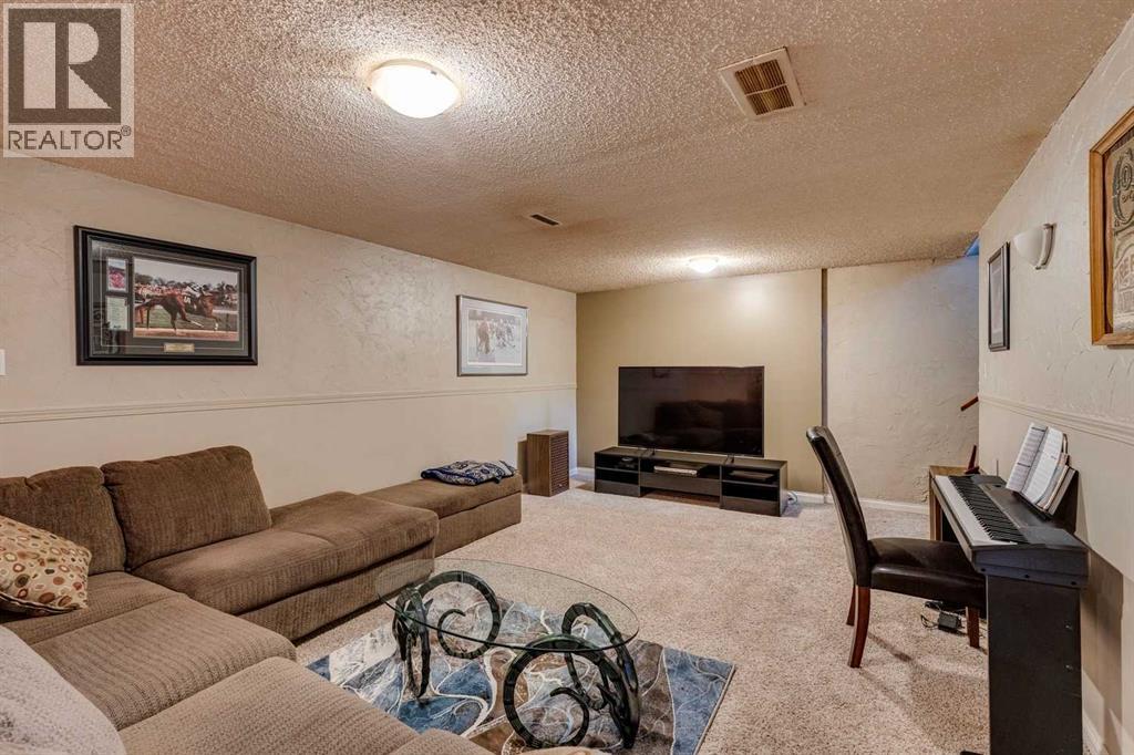 Single Family House Bungalow for Sale in   Street NE Marlborough Park Calgary 