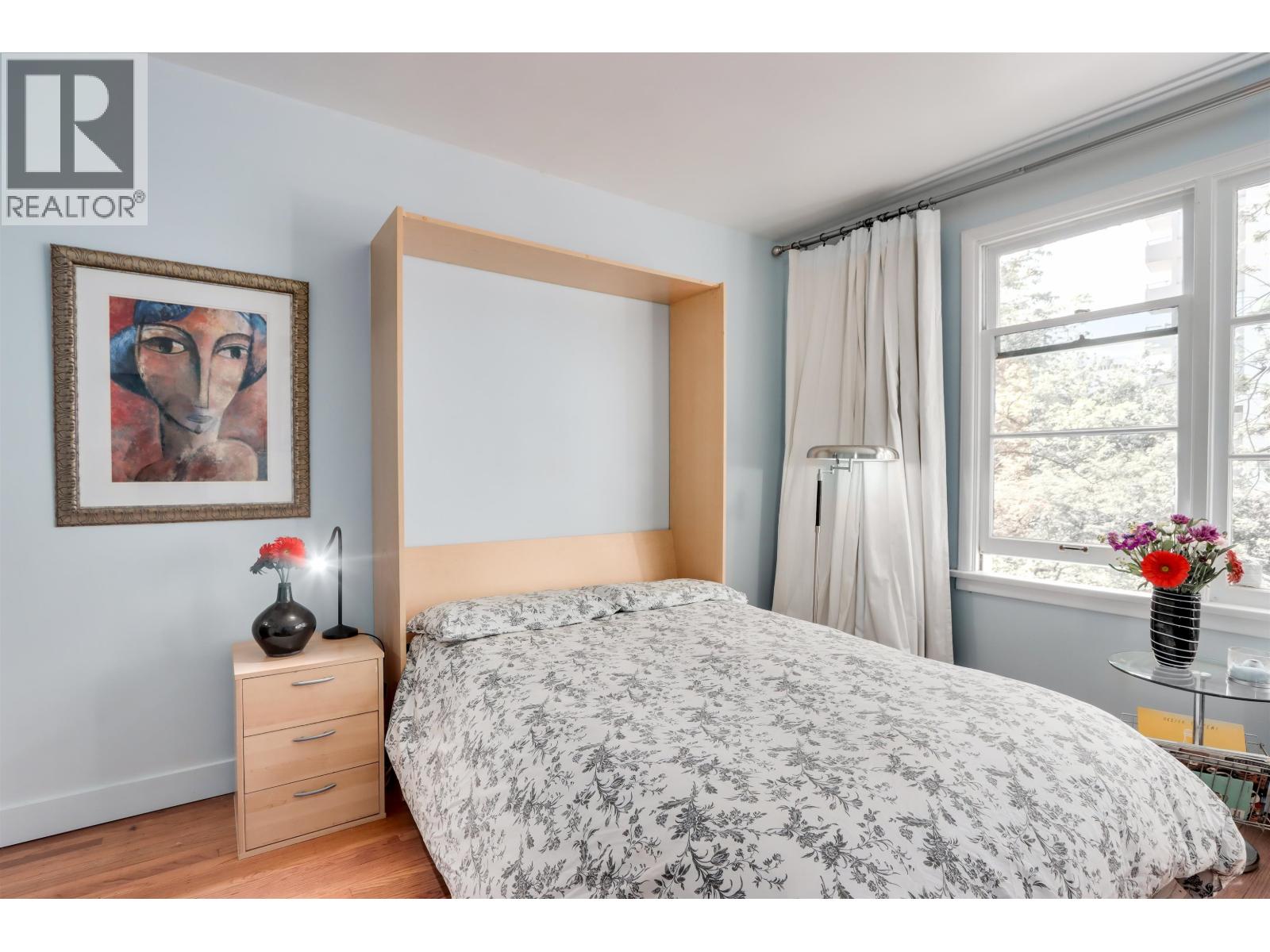Photo 18 of 303 1565 Burnaby Street, Vancouver BC