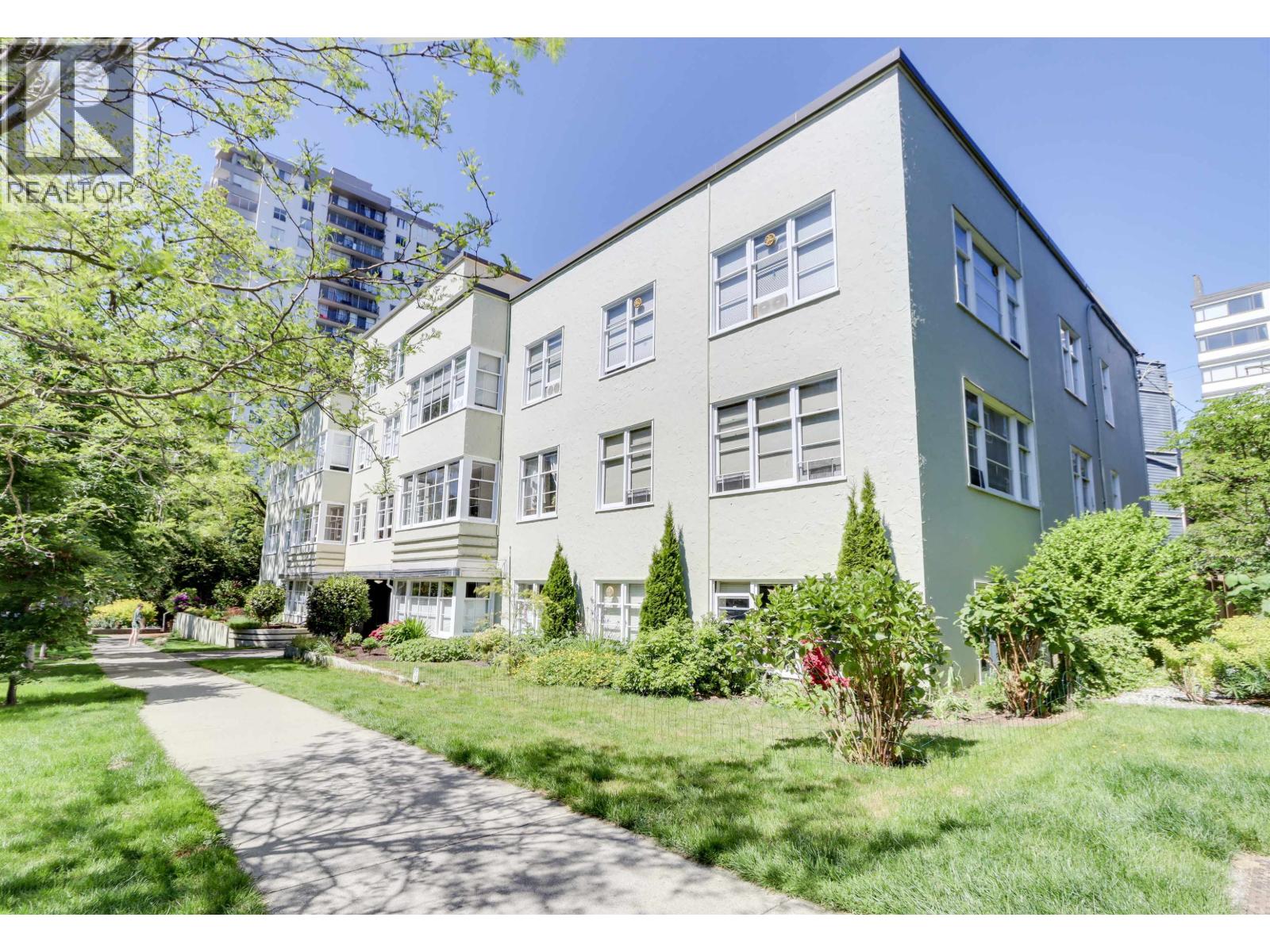 Photo 2 of 303 1565 Burnaby Street, Vancouver BC