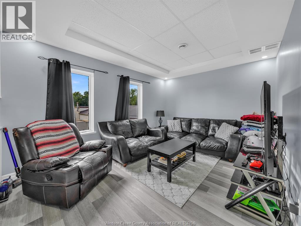 Photo 11 of 509 Highway 77, Leamington ON