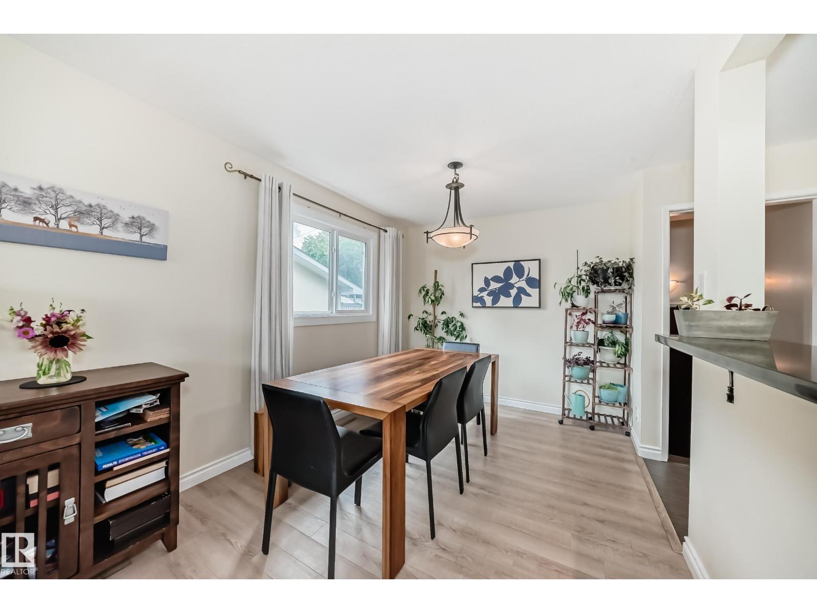 Photo 12 of 9608 169 St Nw, Edmonton AB