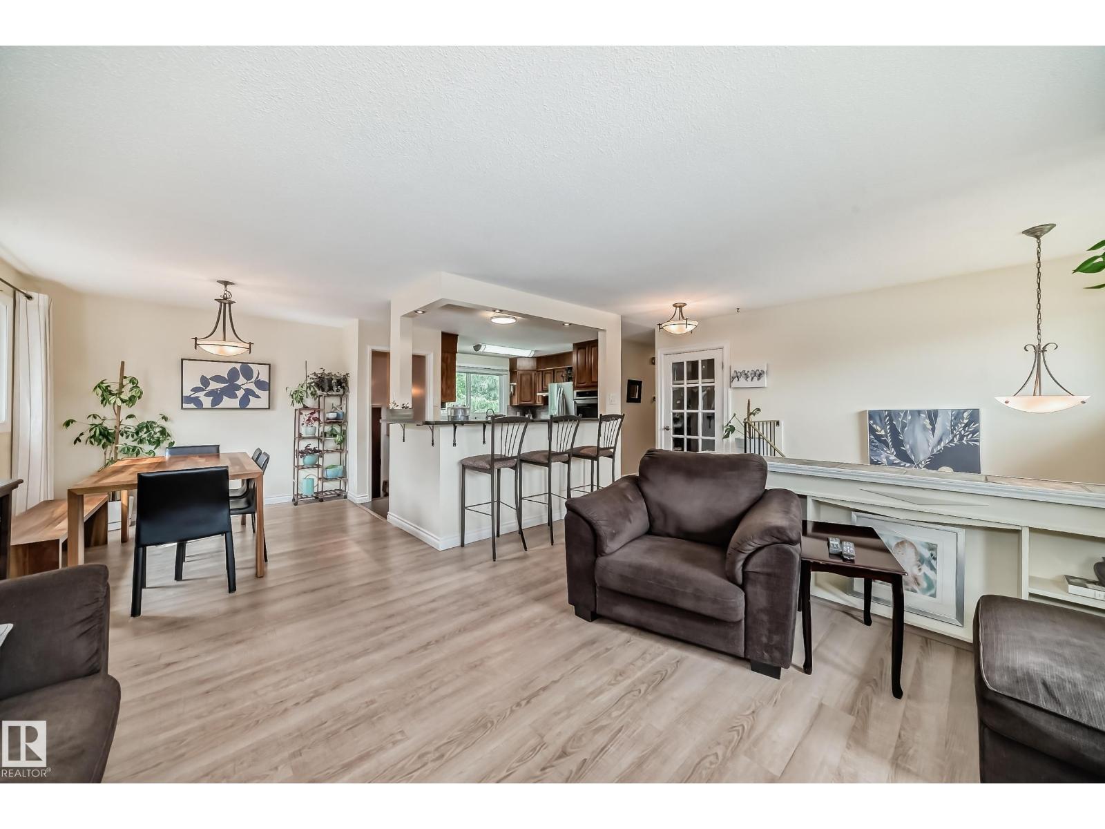 Photo 17 of 9608 169 St Nw, Edmonton AB