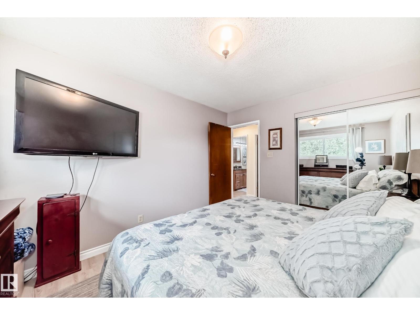 Photo 21 of 9608 169 St Nw, Edmonton AB