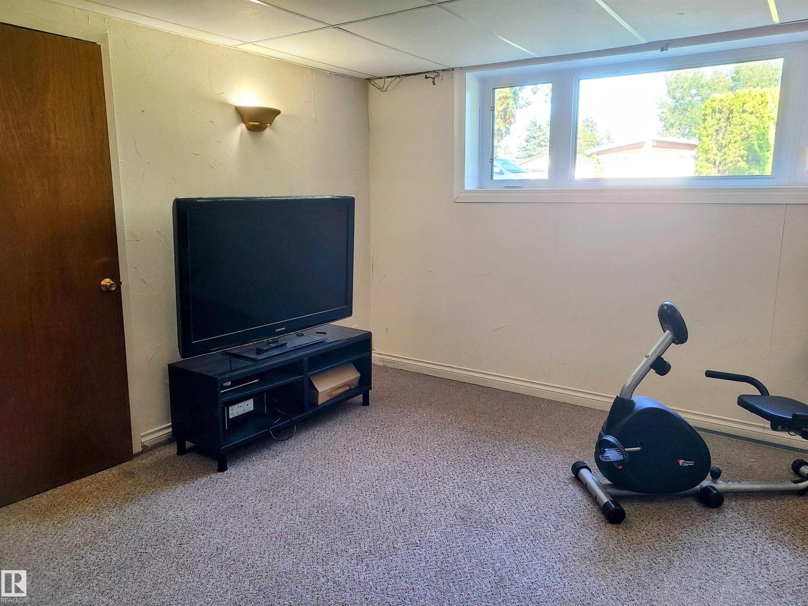 Photo 32 of 9608 169 St Nw, Edmonton AB