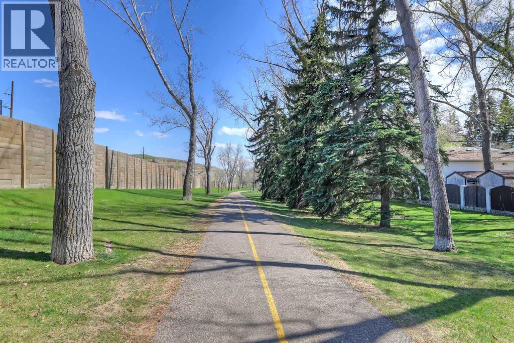 Single Family House Bungalow for Sale in  Breton Close NW Brentwood Calgary 
