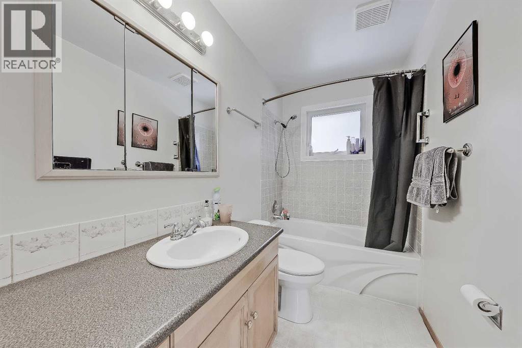 Single Family House Bungalow for Sale in  Breton Close NW Brentwood Calgary 