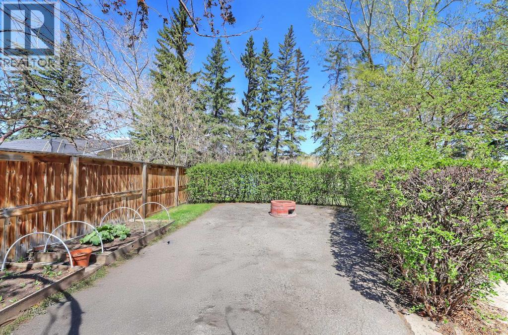 Single Family House Bungalow for Sale in  Breton Close NW Brentwood Calgary 