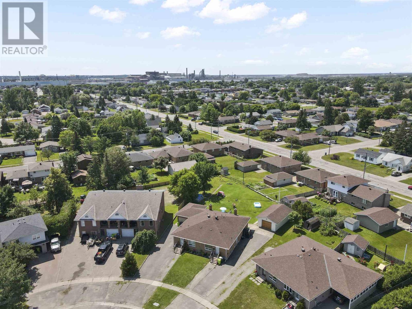 Photo 26 of 105 107 Pozzebon Cres, Sault Ste Marie ON
