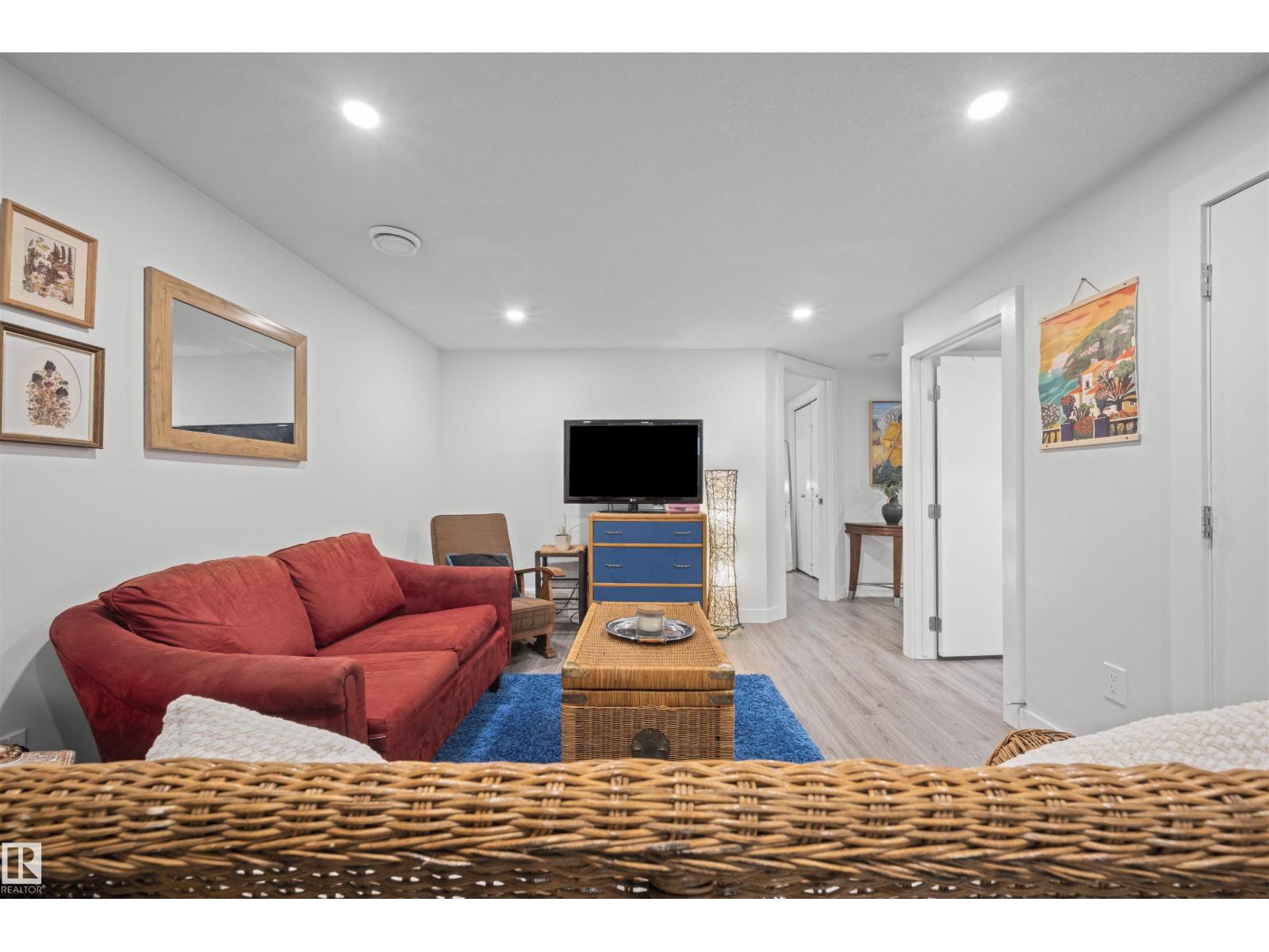 Photo 30 of 10966 117 St Nw, Edmonton AB