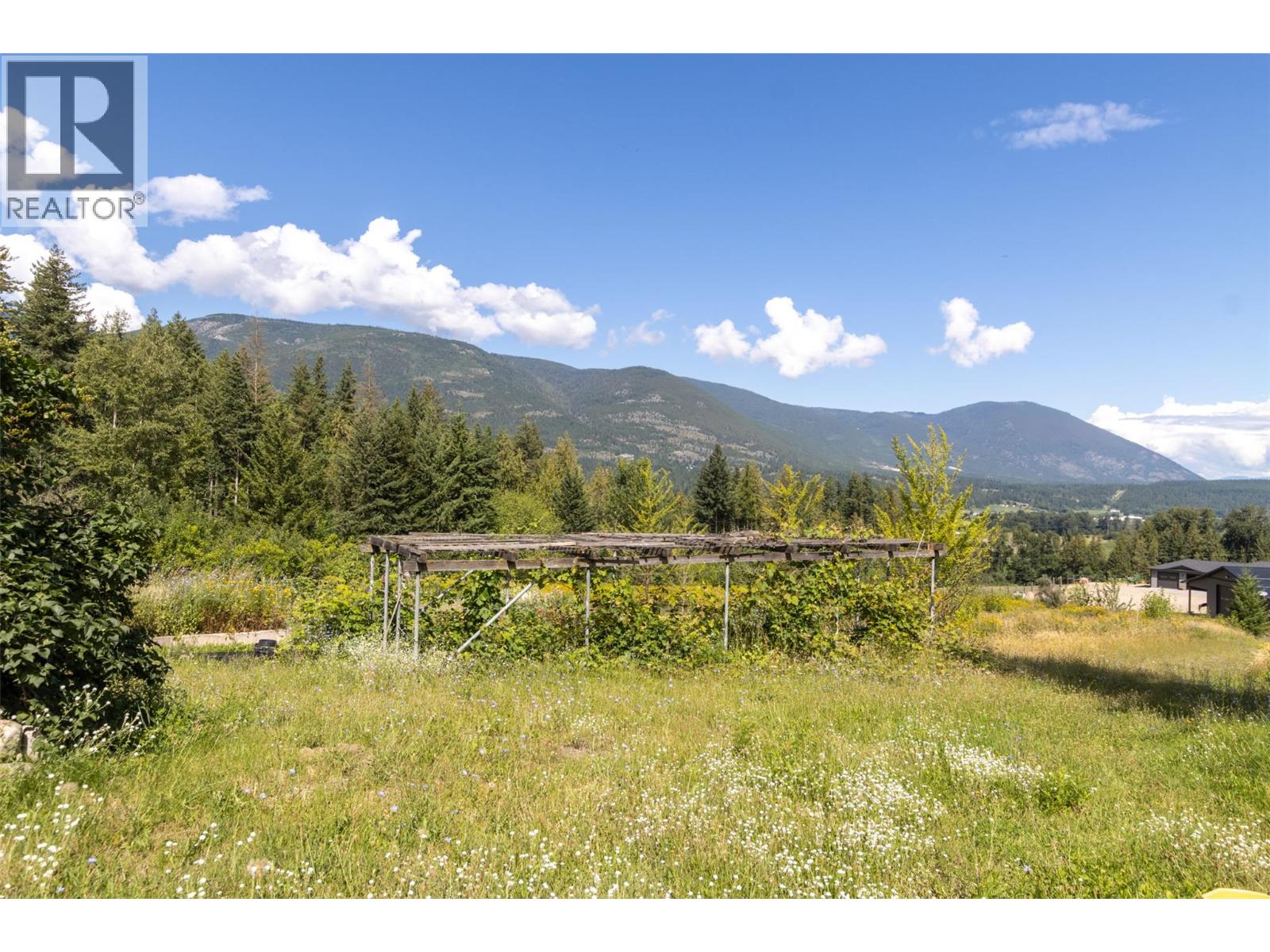 Photo 51 of 4900 45 Street Sw, Salmon Arm BC