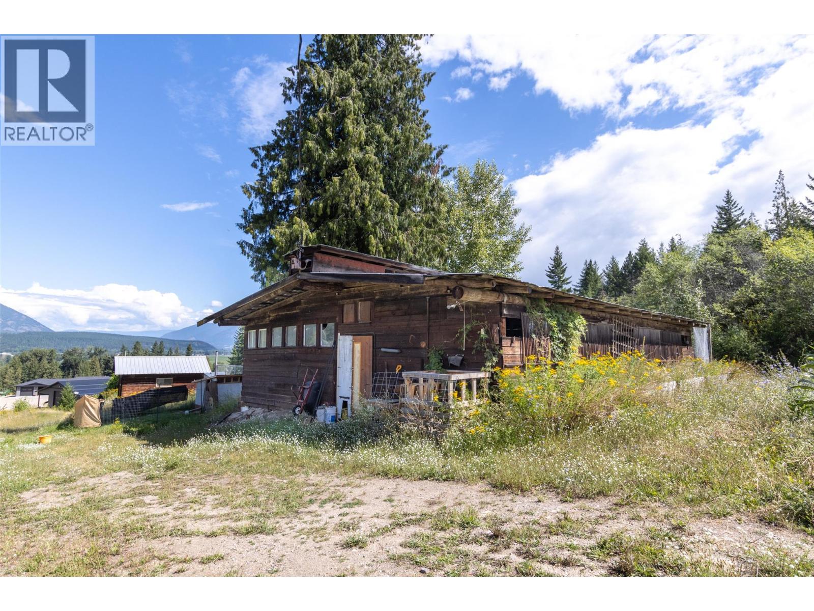 Photo 48 of 4900 45 Street Sw, Salmon Arm BC