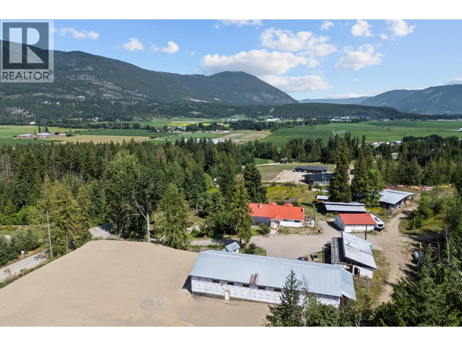Photo 52 of 4900 45 Street Sw, Salmon Arm BC