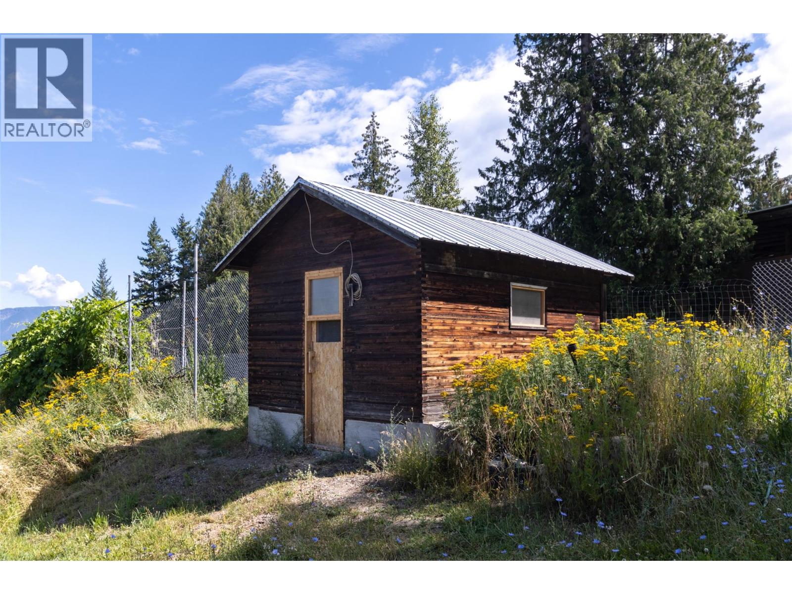 Photo 49 of 4900 45 Street Sw, Salmon Arm BC