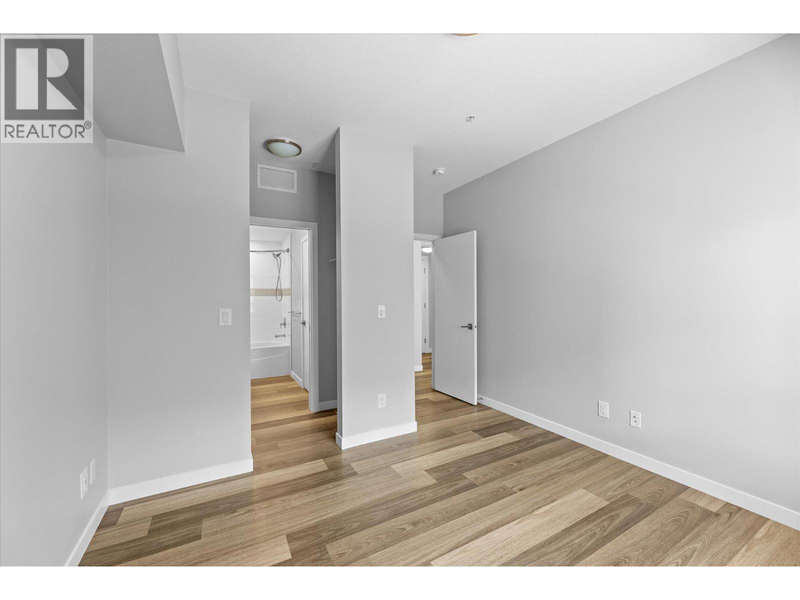 Photo 11 of 722 Valley Road Unit 210, Kelowna BC