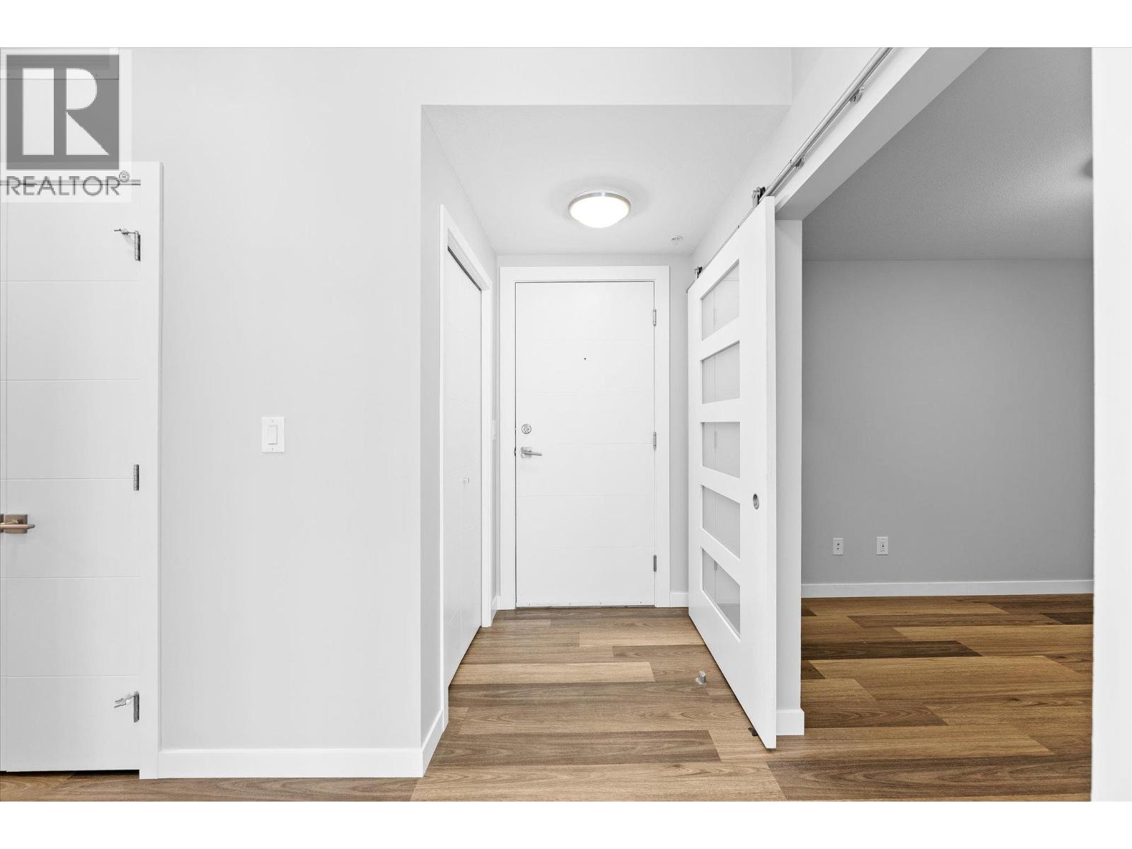 Photo 9 of 722 Valley Road Unit 210, Kelowna BC