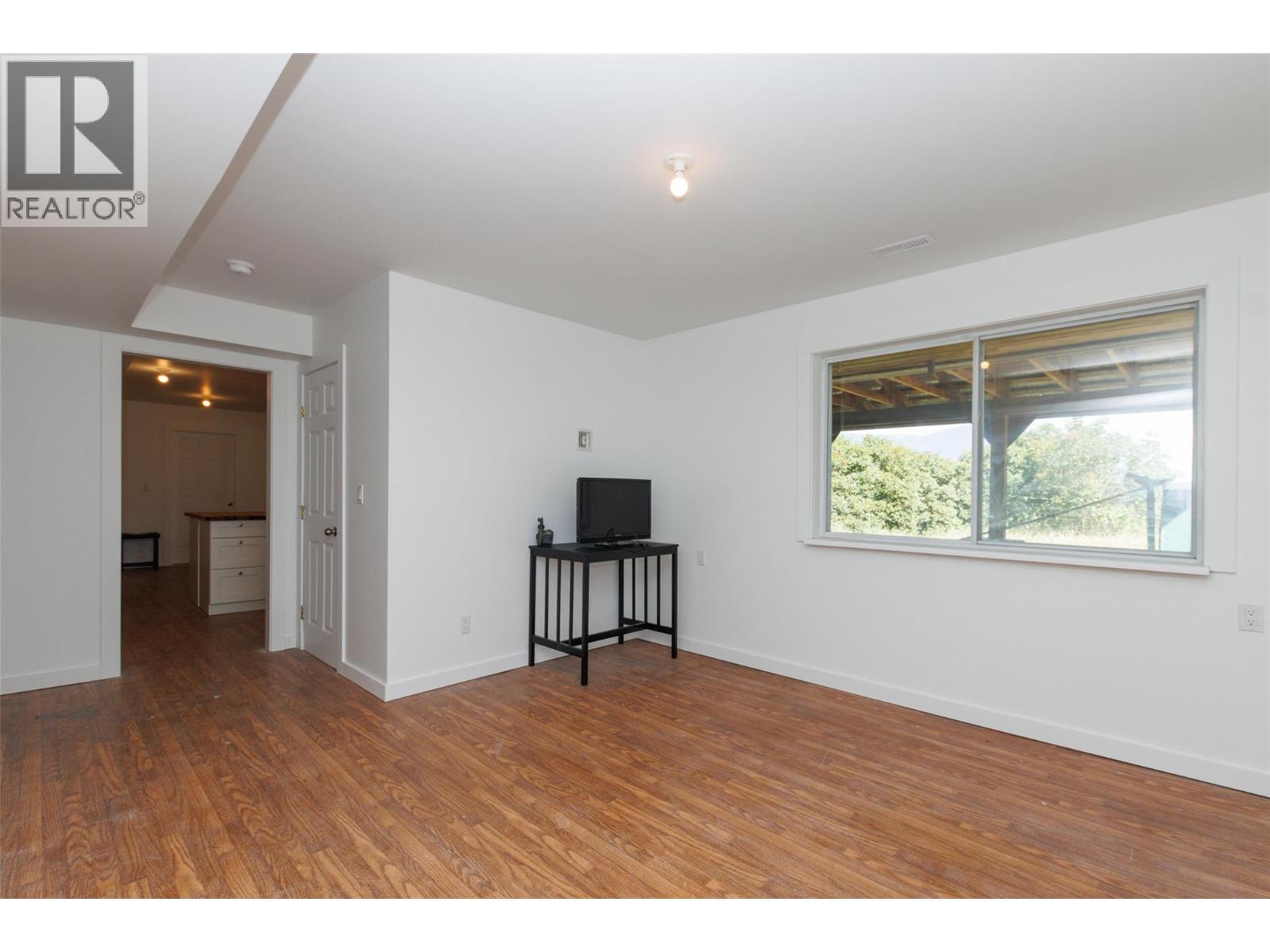 Photo 23 of 4900 45 Street Sw, Salmon Arm BC