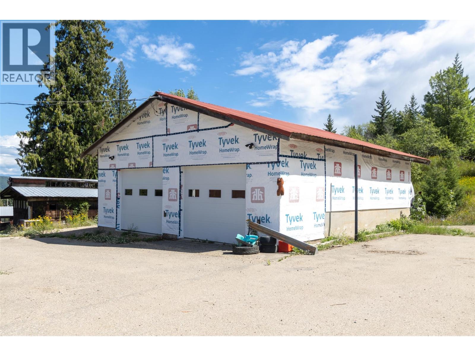 Photo 33 of 4900 45 Street Sw, Salmon Arm BC