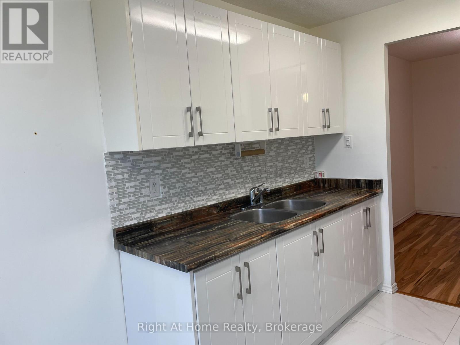 Photo 7 of 406 18 Knightsbridge Road, Brampton ON