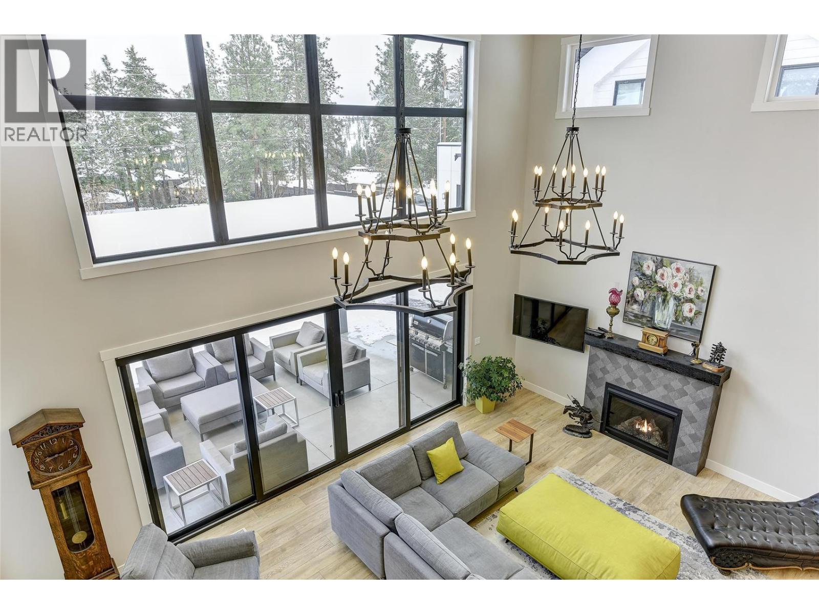 773 Barnaby Road, Kelowna