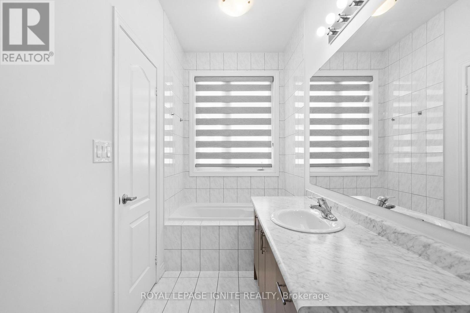 Photo 31 of 3 Mountain Heights Place, Hamilton ON