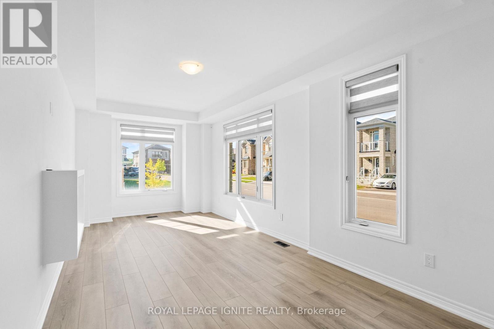 Photo 7 of 3 Mountain Heights Place, Hamilton ON