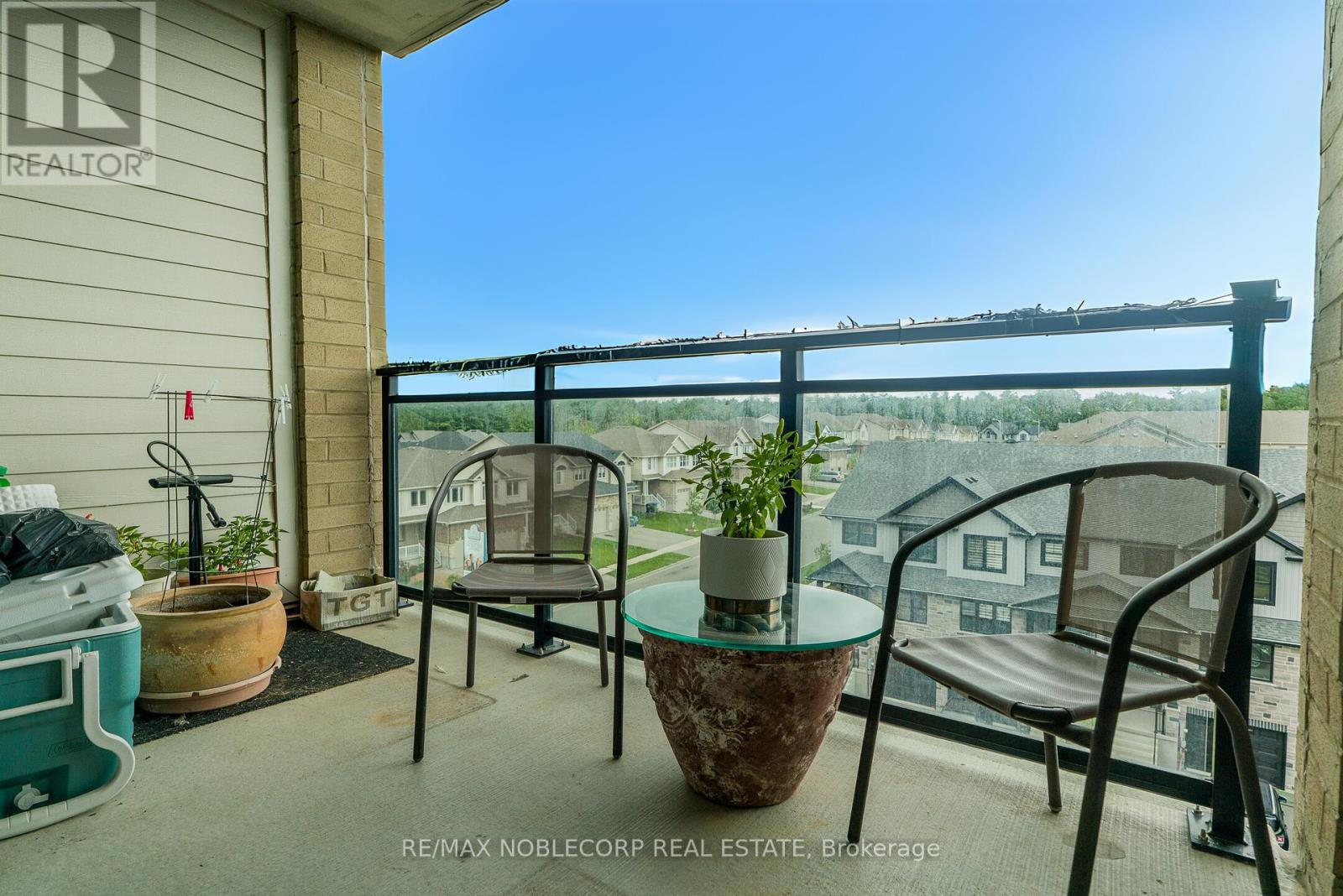 Photo 18 of 504 7 Kay Crescent, Guelph ON