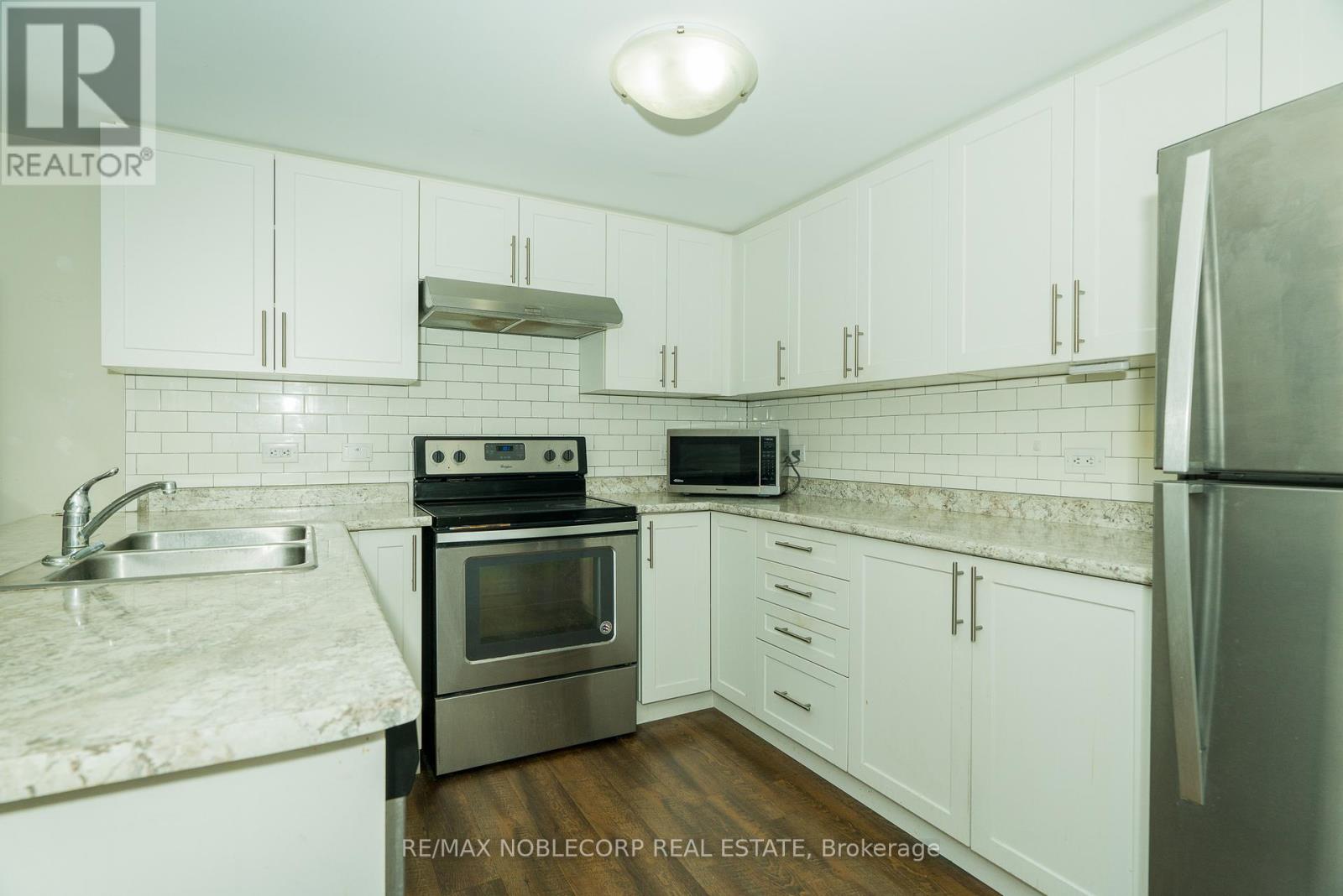 Photo 9 of 504 7 Kay Crescent, Guelph ON