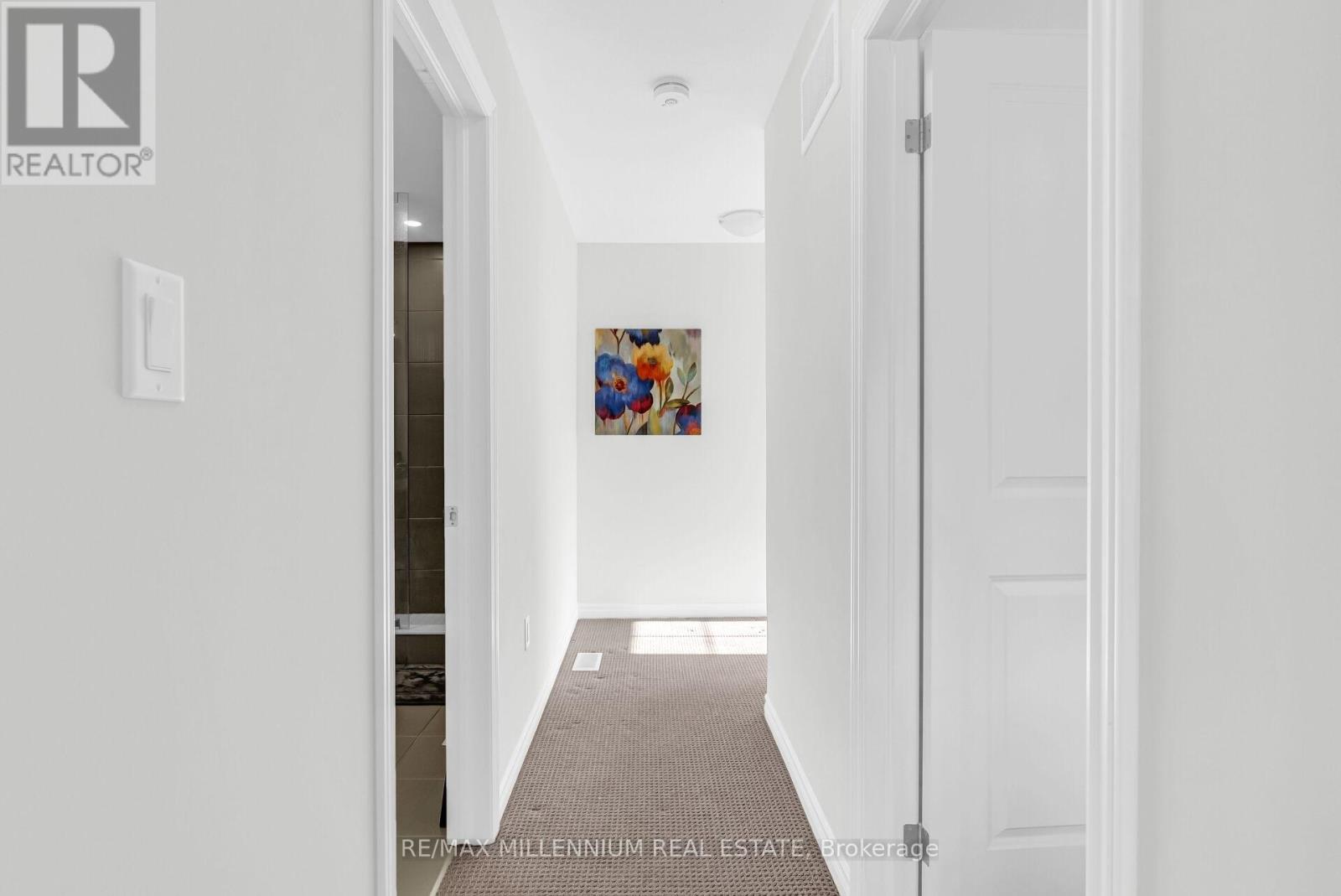 Photo 26 of 63 124 Compass Trail, Cambridge ON