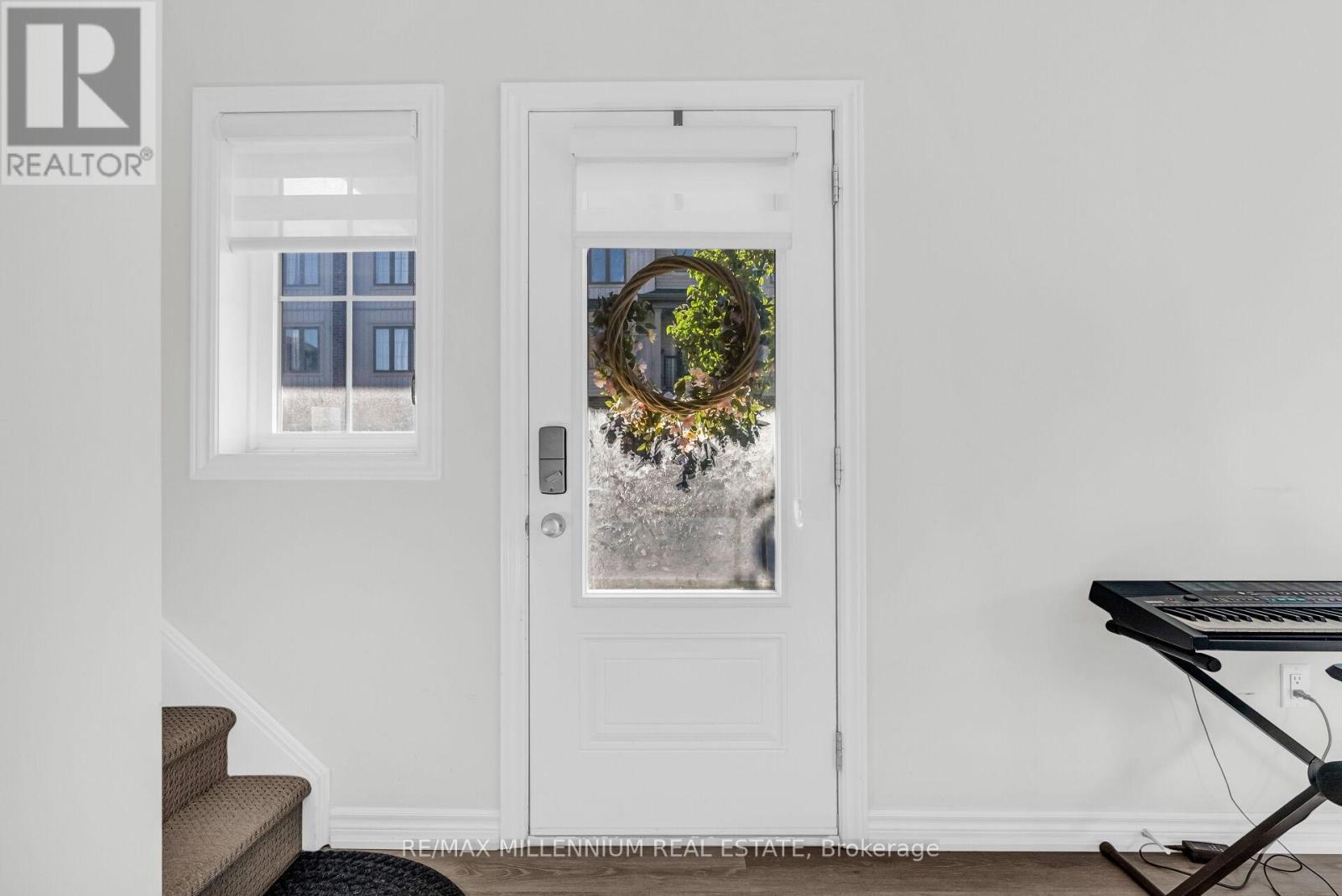 Photo 7 of 63 124 Compass Trail, Cambridge ON