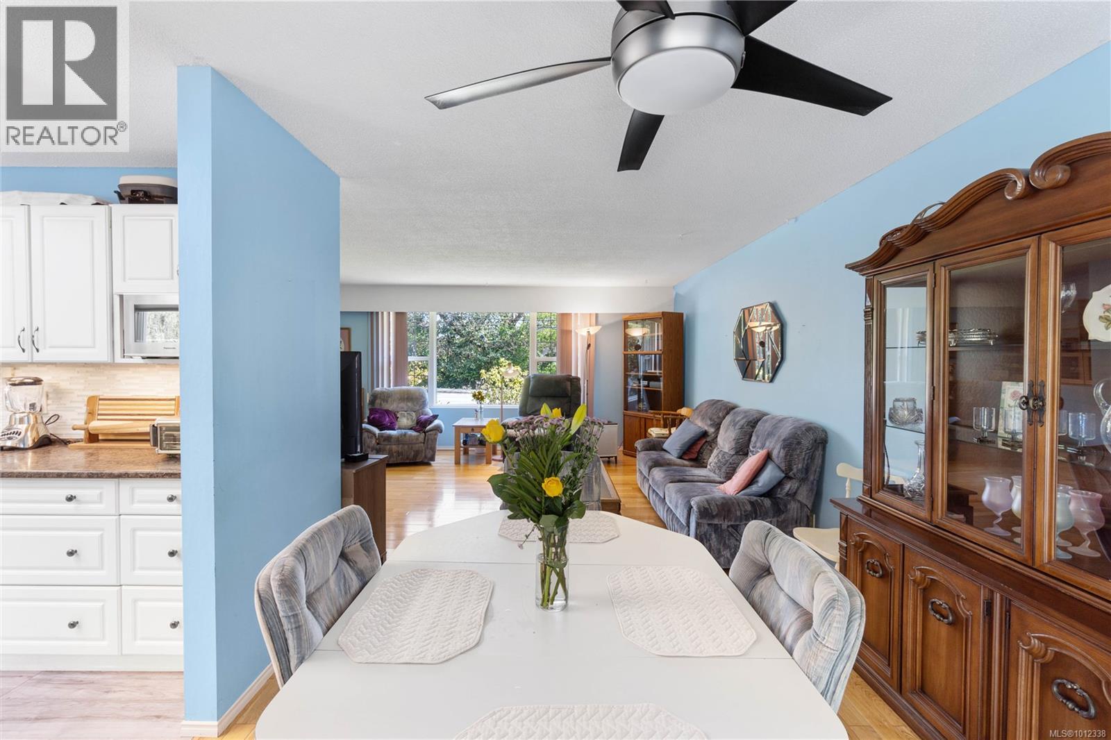 Photo 15 of 707 Howard Ave, Nanaimo BC