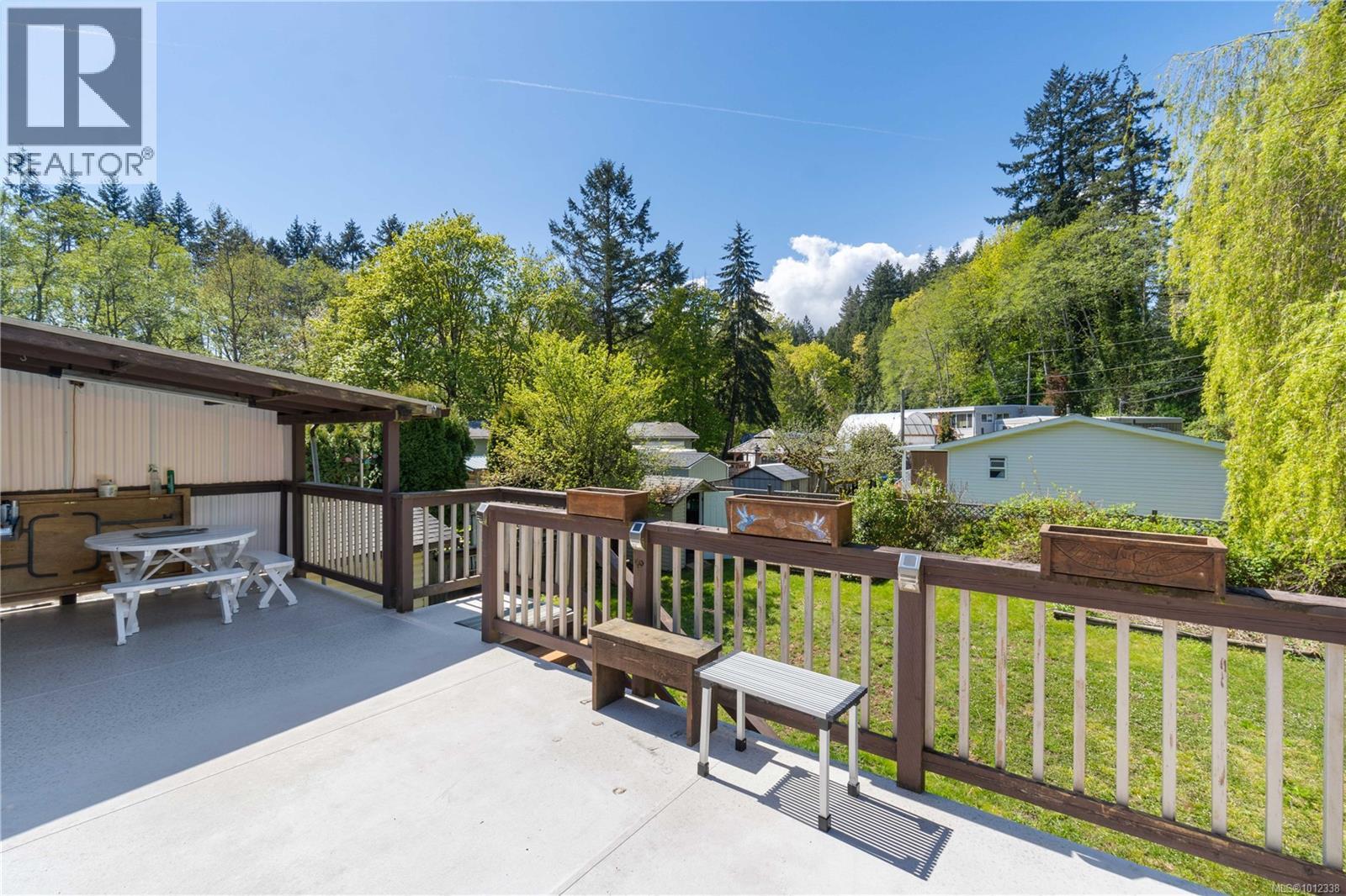 Photo 16 of 707 Howard Ave, Nanaimo BC