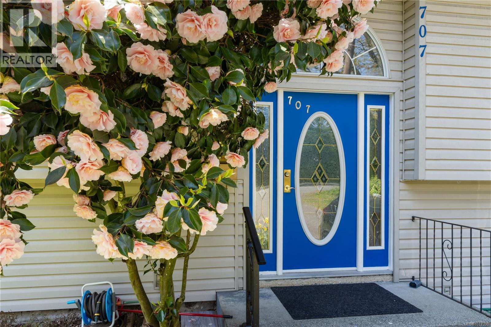 Photo 24 of 707 Howard Ave, Nanaimo BC