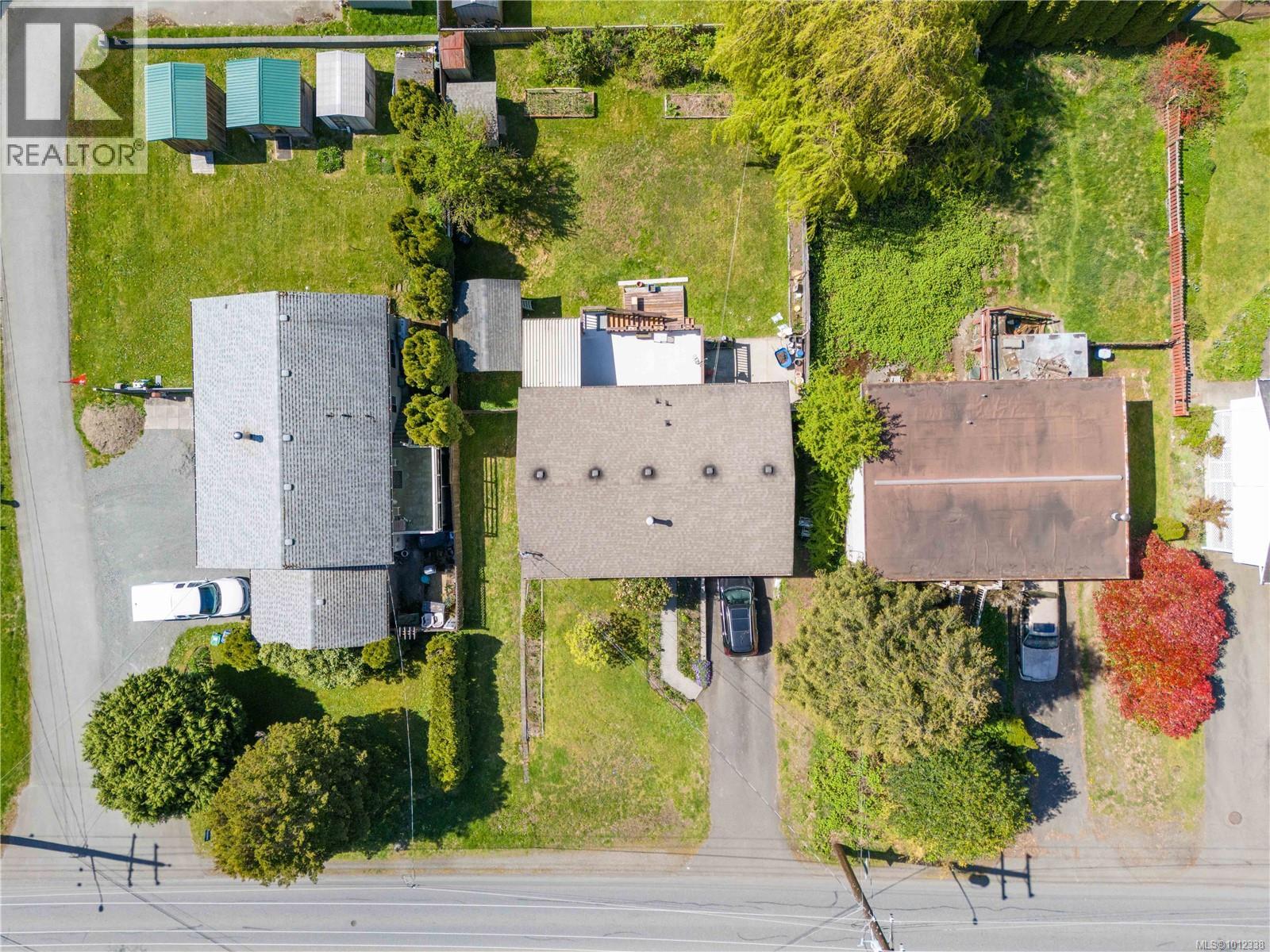 Photo 25 of 707 Howard Ave, Nanaimo BC