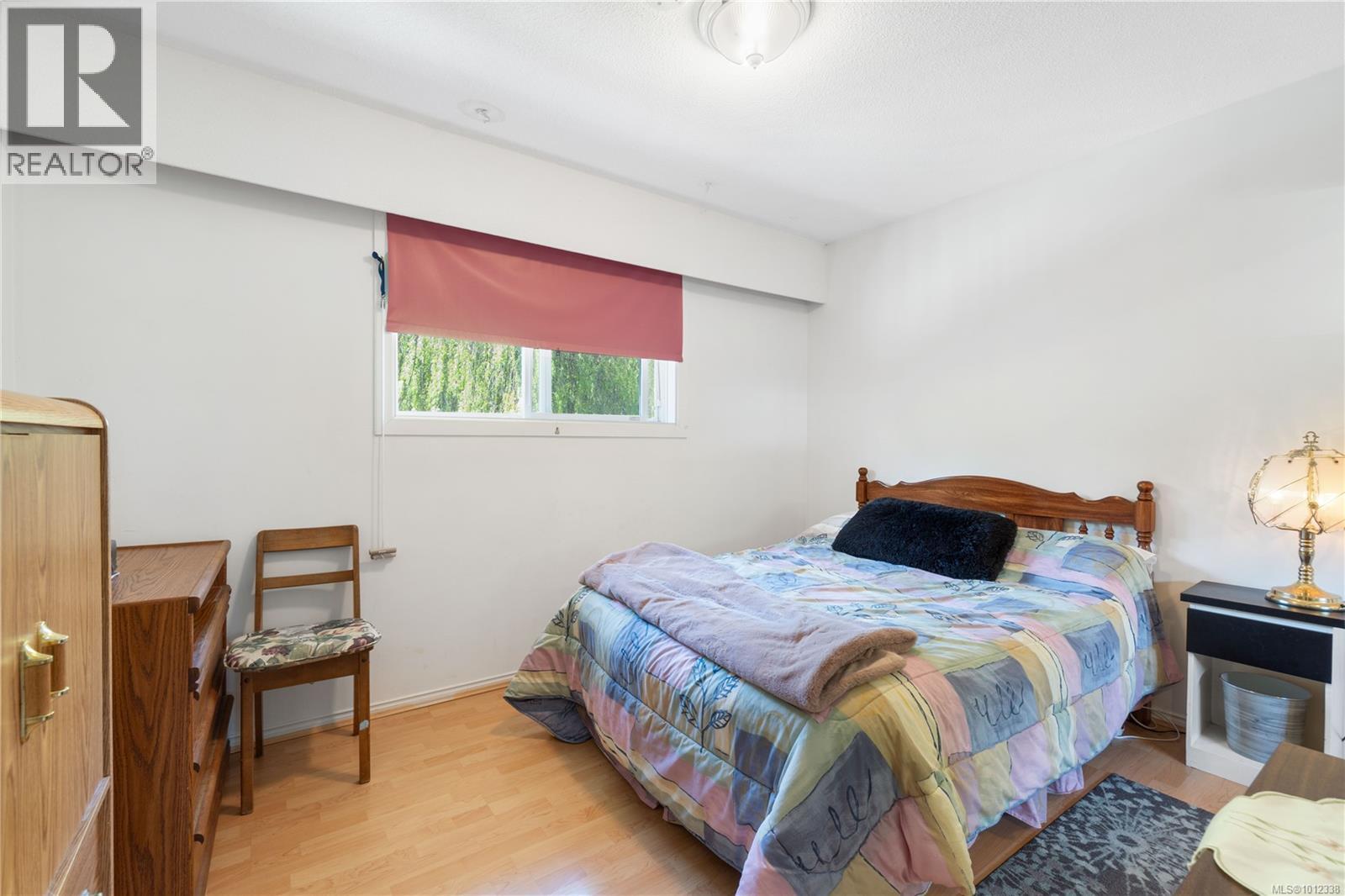 Photo 5 of 707 Howard Ave, Nanaimo BC