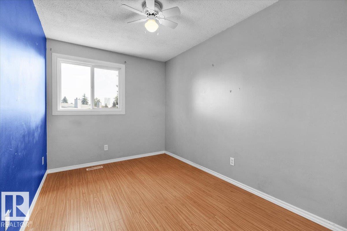 Photo 21 of 10652 158 Av Nw, Edmonton AB